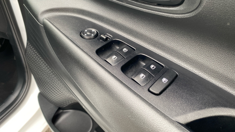 Hyundai i20 1.0T GDi Advance 5dr Petrol Hatchback